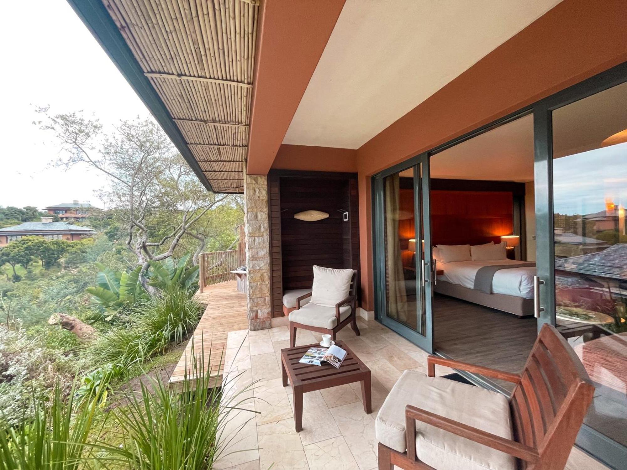 קניסנה Pezula Nature Retreat חדר תמונה A guest room at the Falls Lodge